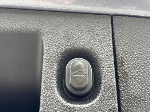 Used 2019 Chevrolet Tahoe Premier image 40