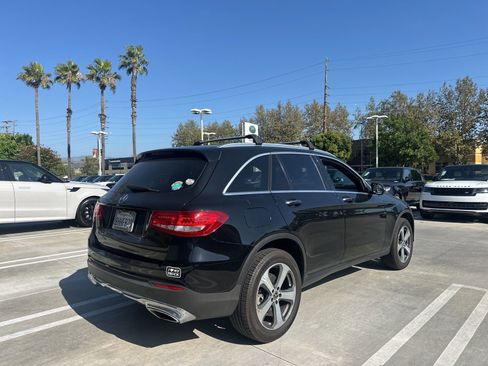 Used 2019 Mercedes-Benz GLC 300 image 3