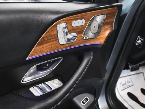 Used 2025 Mercedes-Benz GLS 450 GLS 450 image 10