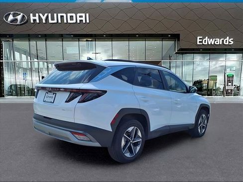 New 2025 Hyundai Tucson SEL image 10