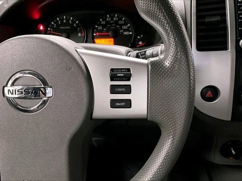 Used 2020 Nissan Frontier SV w/ Midnight Edition Floor Mats image 11