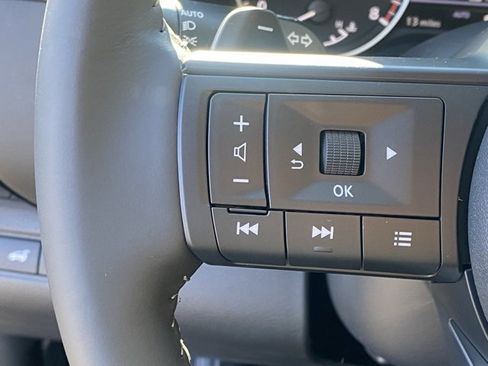 New 2025 Nissan Pathfinder SV w/ Cargo Package image 17