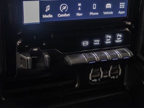 Used 2022 RAM 2500 Limited w/ Night Edition image 26