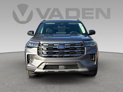 Used 2025 Ford Explorer Active image 25