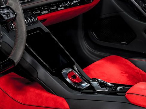 Used 2020 Lamborghini Huracan EVO AWD/4WD image 20