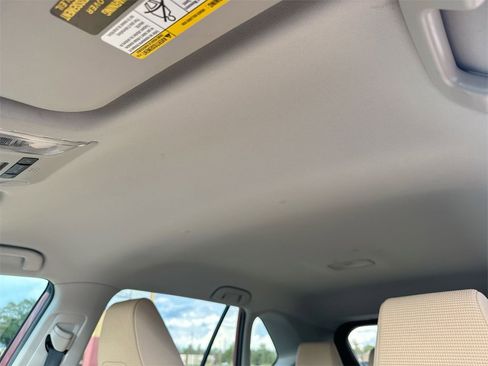 Used 2022 Toyota RAV4 LE image 20