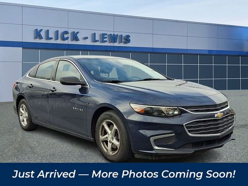 Used 2017 Chevrolet Malibu LS image 1
