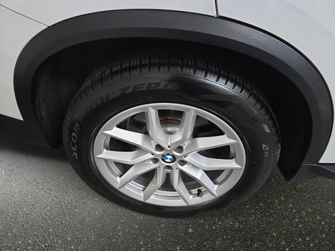 Used 2019 BMW X5 xDrive40i w/ Premium Package AWD/4WD image 33