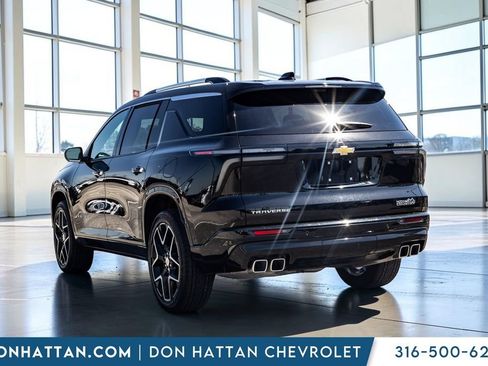 Used 2025 Chevrolet Traverse High Country w/ LPO, Floor Liner Package FWD image 22