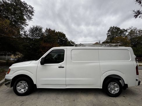 Used 2013 Nissan NV 2500 SV w/ Side Curtain Airbag Pkg image 4
