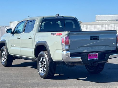Used 2023 Toyota Tacoma TRD Off-Road AWD/4WD image 7