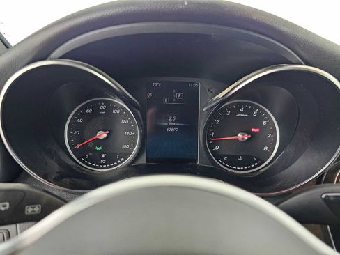 Used 2020 Mercedes-Benz GLC 300 4MATIC image 23