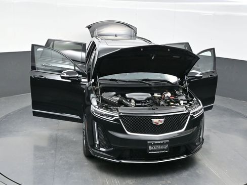 Certified 2025 Cadillac XT6 Sport w/ Platinum Package AWD/4WD image 37