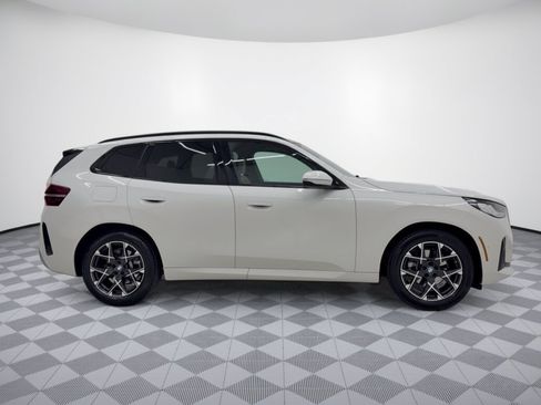 Certified 2025 BMW X3 xDrive30i w/ Premium Package AWD/4WD image 8
