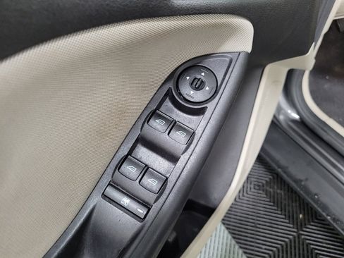 Used 2016 Ford Focus SE FWD image 27