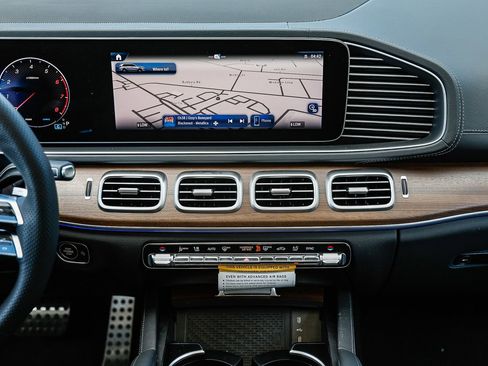 New 2026 Mercedes-Benz GLS 450 4MATIC image 11