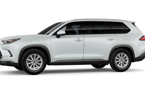 New 2026 Toyota Grand Highlander XLE image 3