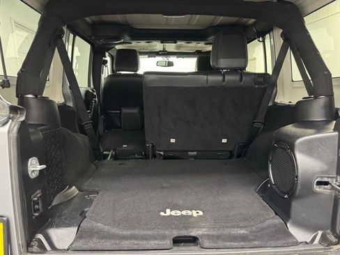 Used 2014 Jeep Wrangler Unlimited Sport image 30
