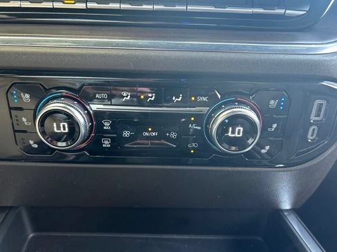 Used 2023 GMC Sierra 1500 SLT w/ SLT Premium Package RWD image 17