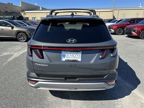 New 2026 Hyundai Tucson Limited image 11