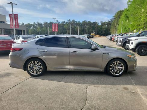 Used 2016 Kia Optima SX w/ Chrome Wheel Package FWD image 9