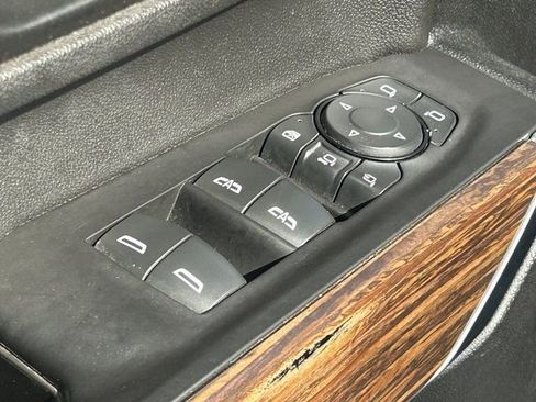 Used 2020 Chevrolet Silverado 2500 High Country image 29