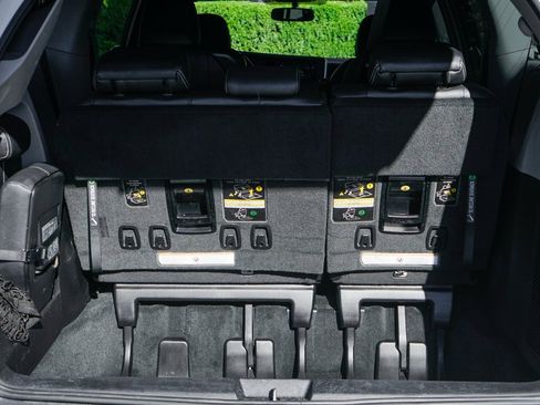 Used 2016 Toyota Sienna SE image 11