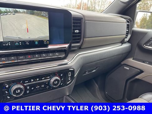 Used 2022 Chevrolet Silverado 1500 ZR2 w/ Technology Package image 19