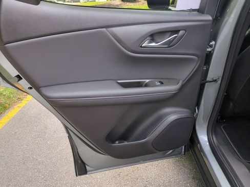 New 2026 Chevrolet Blazer LT w/ Midnight/Sport Edition FWD image 27
