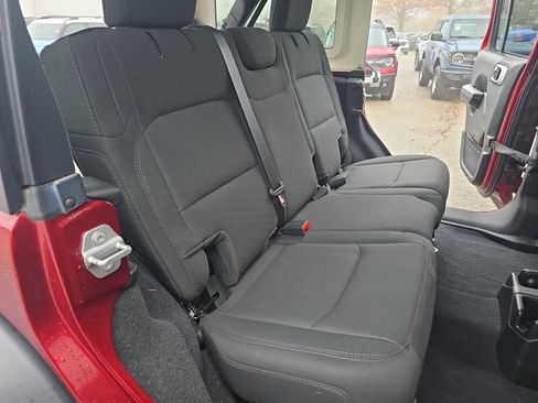 Used 2021 Jeep Wrangler Unlimited Sport image 11