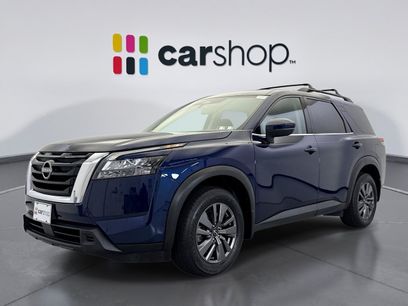 Used 2023 Nissan Pathfinder SV