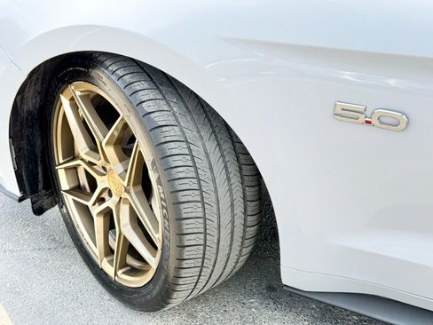 Used 2020 Ford Mustang GT image 4