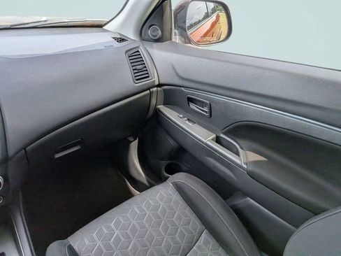 Used 2021 Mitsubishi Outlander Sport ES FWD image 16