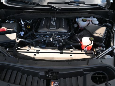 Used 2025 Cadillac Escalade V image 31