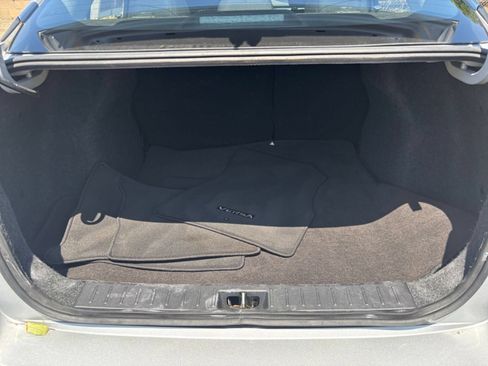 Used 2025 Nissan Versa SV FWD image 30