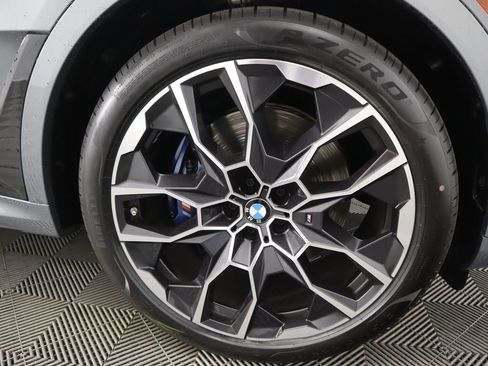 Certified 2023 BMW X7 xDrive40i w/ Executive Package image 35