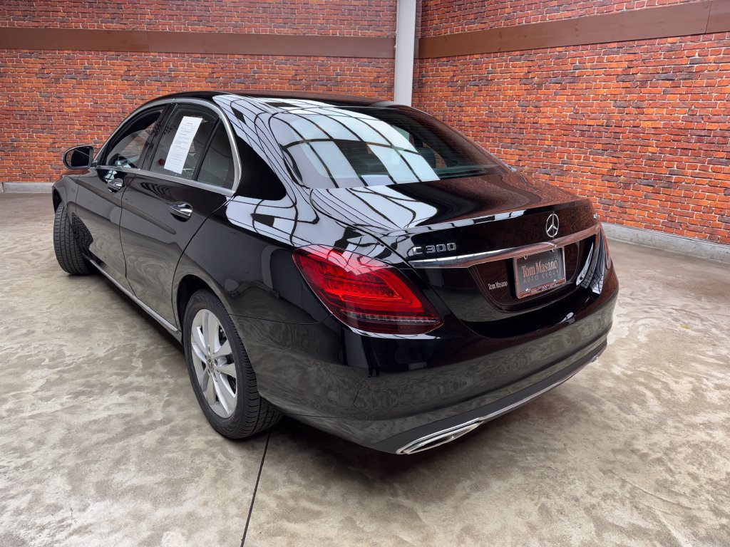 Used 2021 Mercedes-Benz C 300 4MATIC Sedan image 2