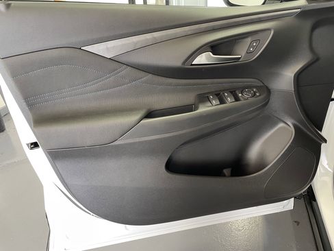 New 2026 Buick Envista Sport Touring image 13