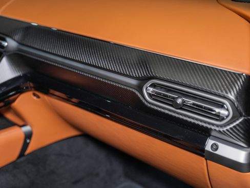 New 2026 Aston Martin V8 Vantage Coupe image 35