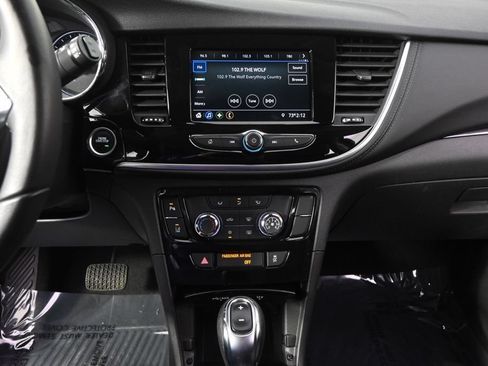 Used 2022 Buick Encore Preferred w/ Safety Package II AWD/4WD image 27
