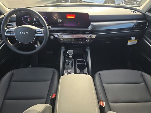 New 2025 Kia Telluride S image 13