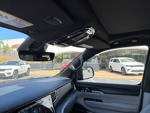 New 2026 Jeep Grand Wagoneer Summit AWD/4WD image 33