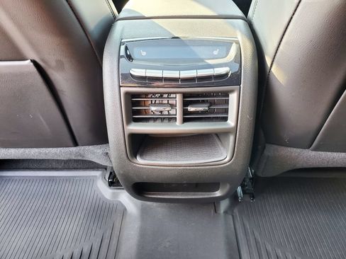 Certified 2024 Cadillac XT5 Premium Luxury w/ LPO, Floor Liner Package AWD/4WD image 41