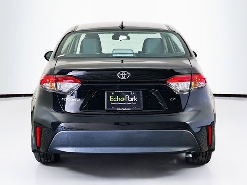 Used 2026 Toyota Corolla LE image 7