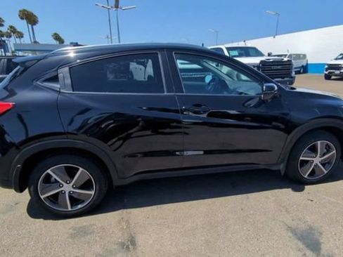 Used 2022 Honda HR-V EX image 9