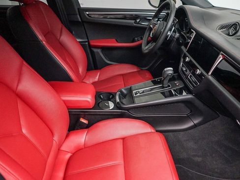 Used 2022 Porsche Macan S AWD/4WD image 22