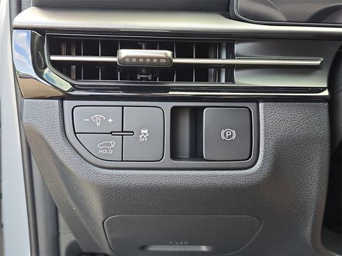 New 2026 Kia Sportage EX image 28