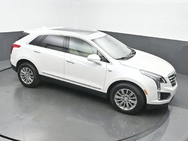 Used 2017 Cadillac XT5 Luxury w/ Driver Awareness Package AWD/4WD image 42