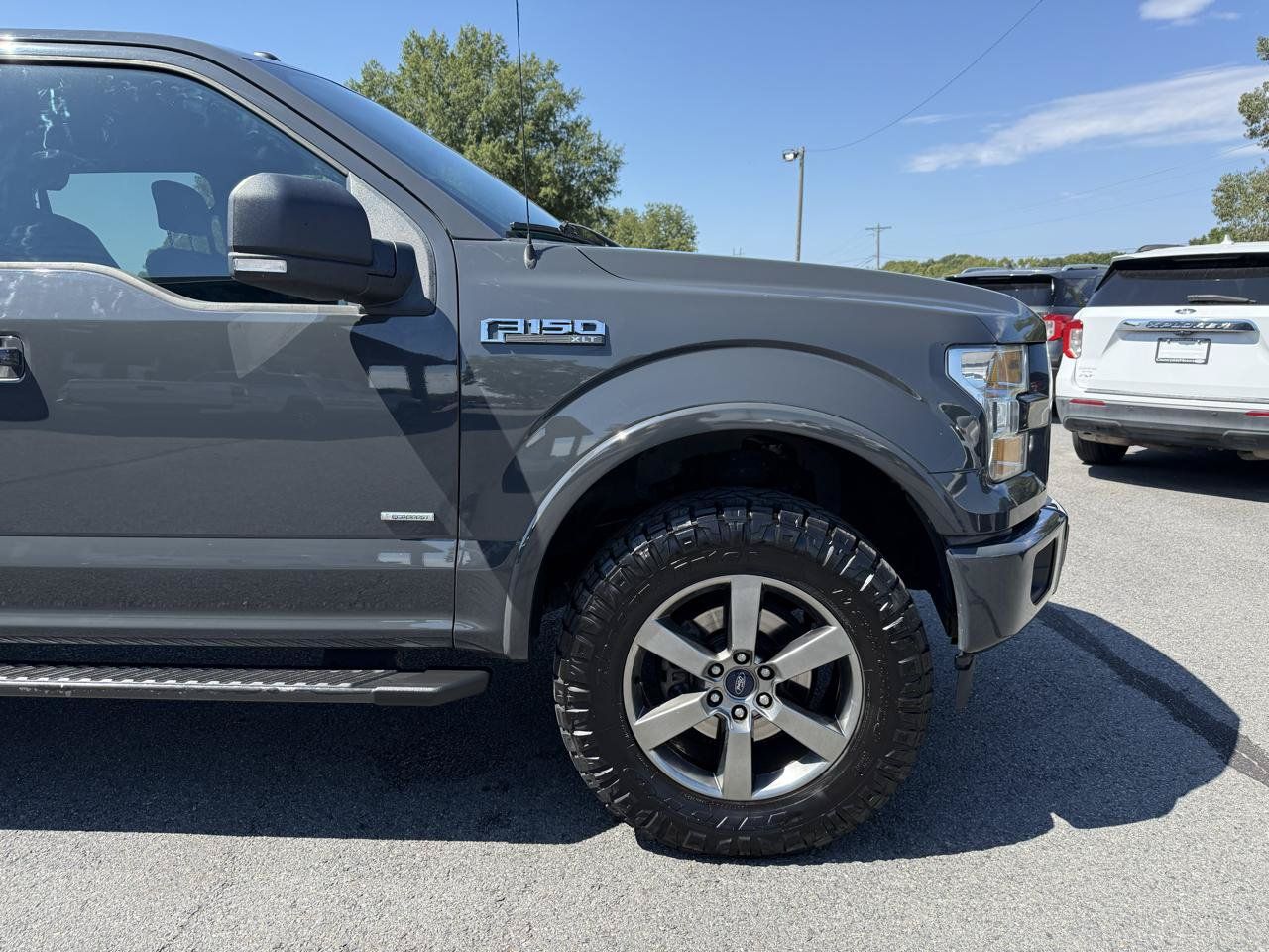 Used 2017 Ford F150 XLT w/ Equipment Group 302A Luxury AWD/4WD image 44