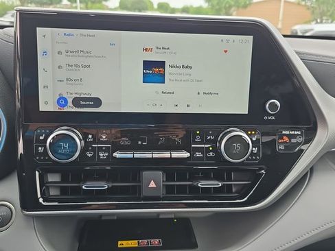 New 2026 Toyota Highlander Platinum AWD/4WD image 22